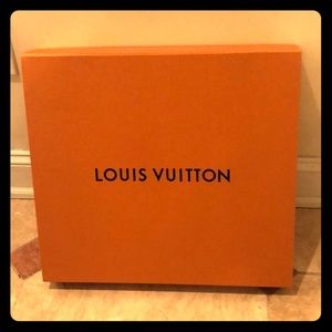 NEW Large Louis Vuitton box